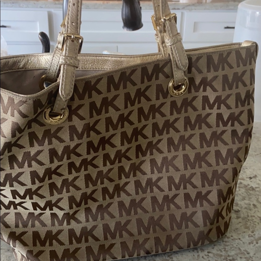 Michael Kors bag